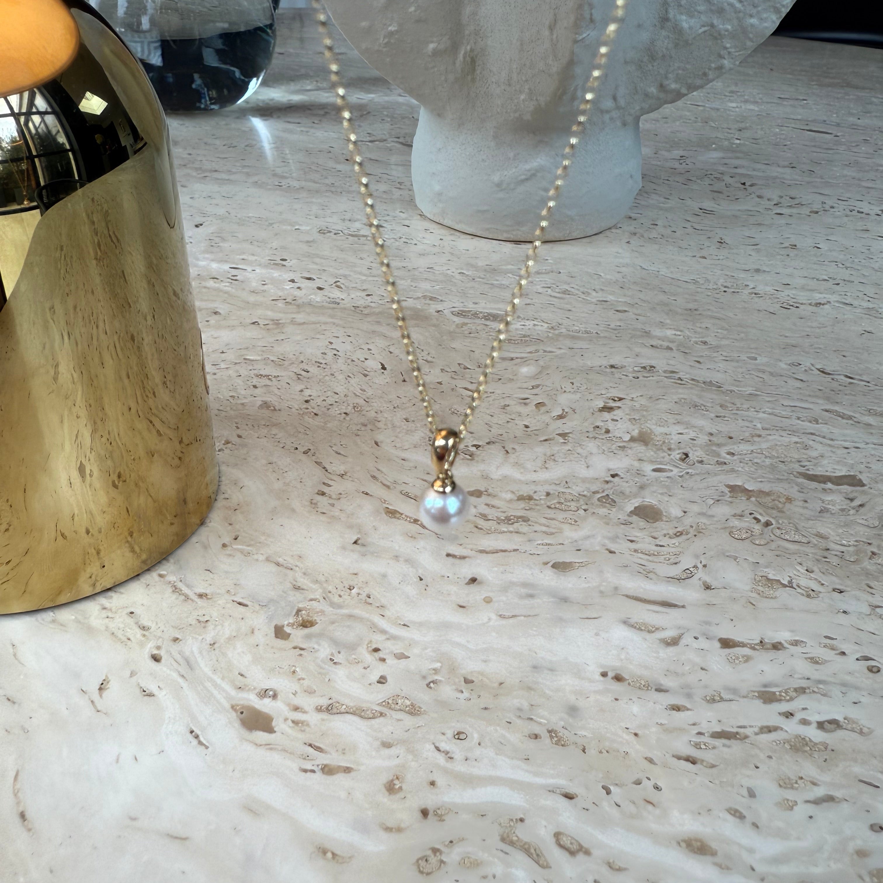 Selene Pearl Pendant